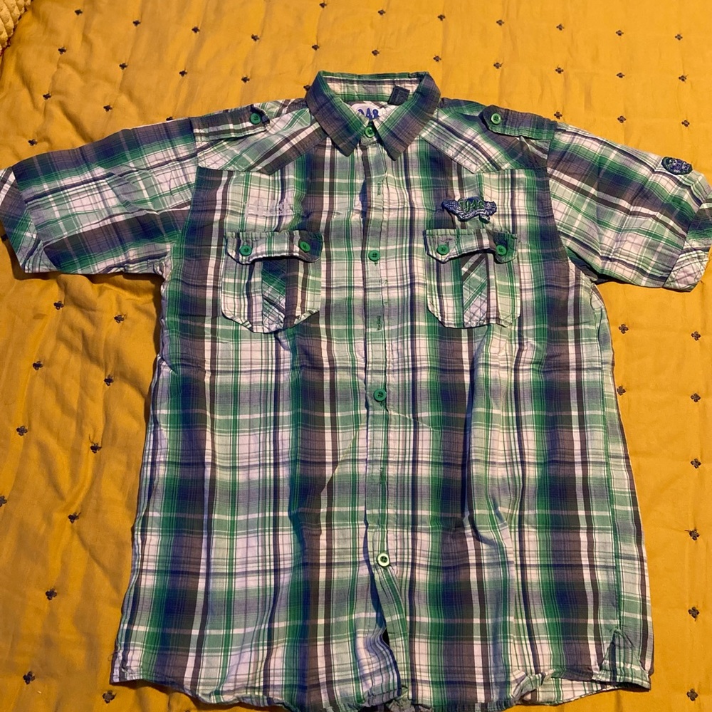 Small short sleeve shirt